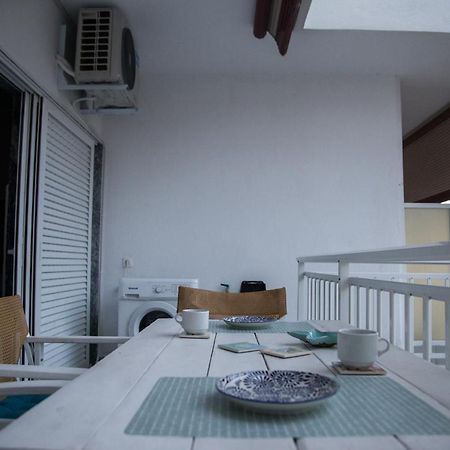 Grey Theros Apartments Паралия-Дионисиу Экстерьер фото